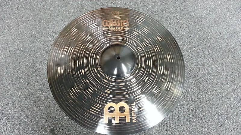 Platillo Crash Meinl Classics Custom Dark de 20" CC20DAC